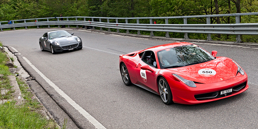 Kör Ferrari eller Lamborghini bild